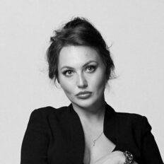 Елена Белоусова