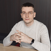 Никита Староверов