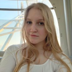 Полина Цуканова