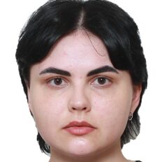 Арина Жи́жилева